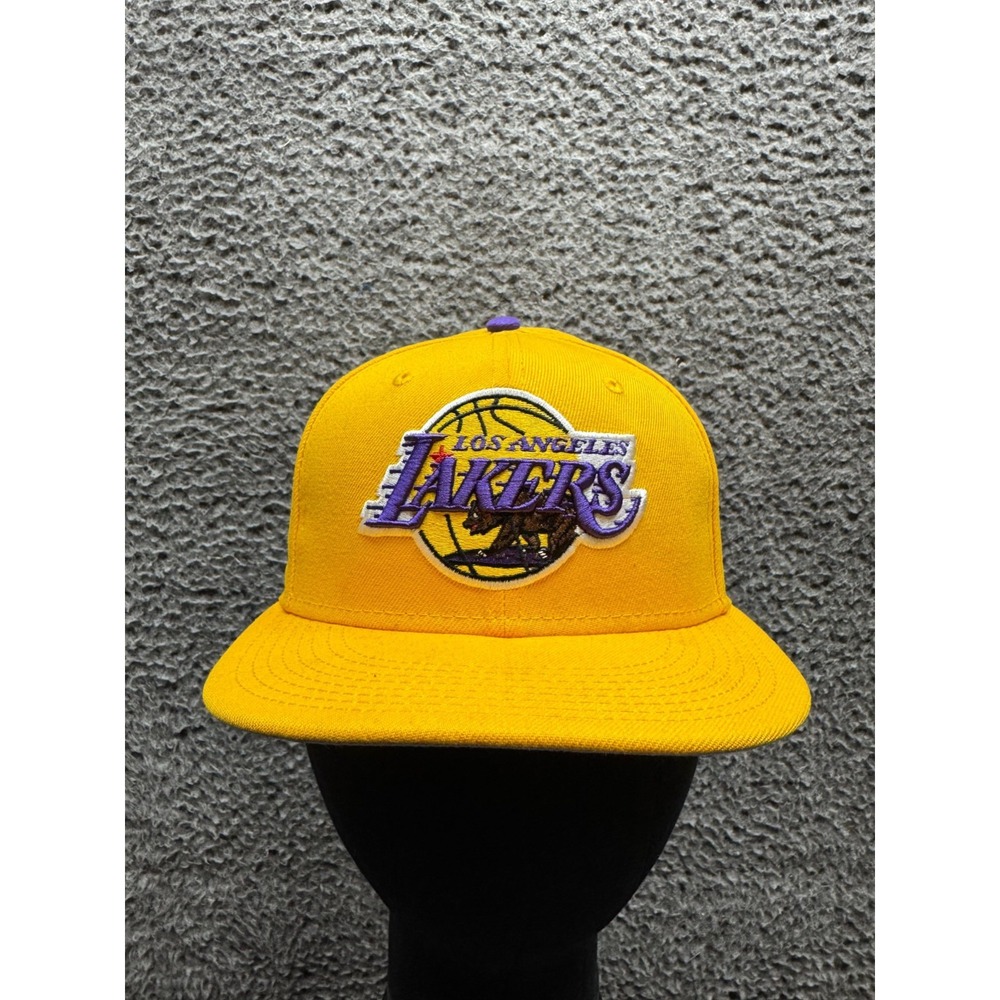 New Era 59Fifty Los Angeles Lakers NBA 2021 Championship Hat Yellow Mens 7 1/8